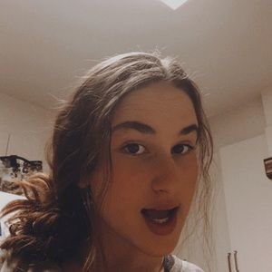 Meet your Posher, Sienna